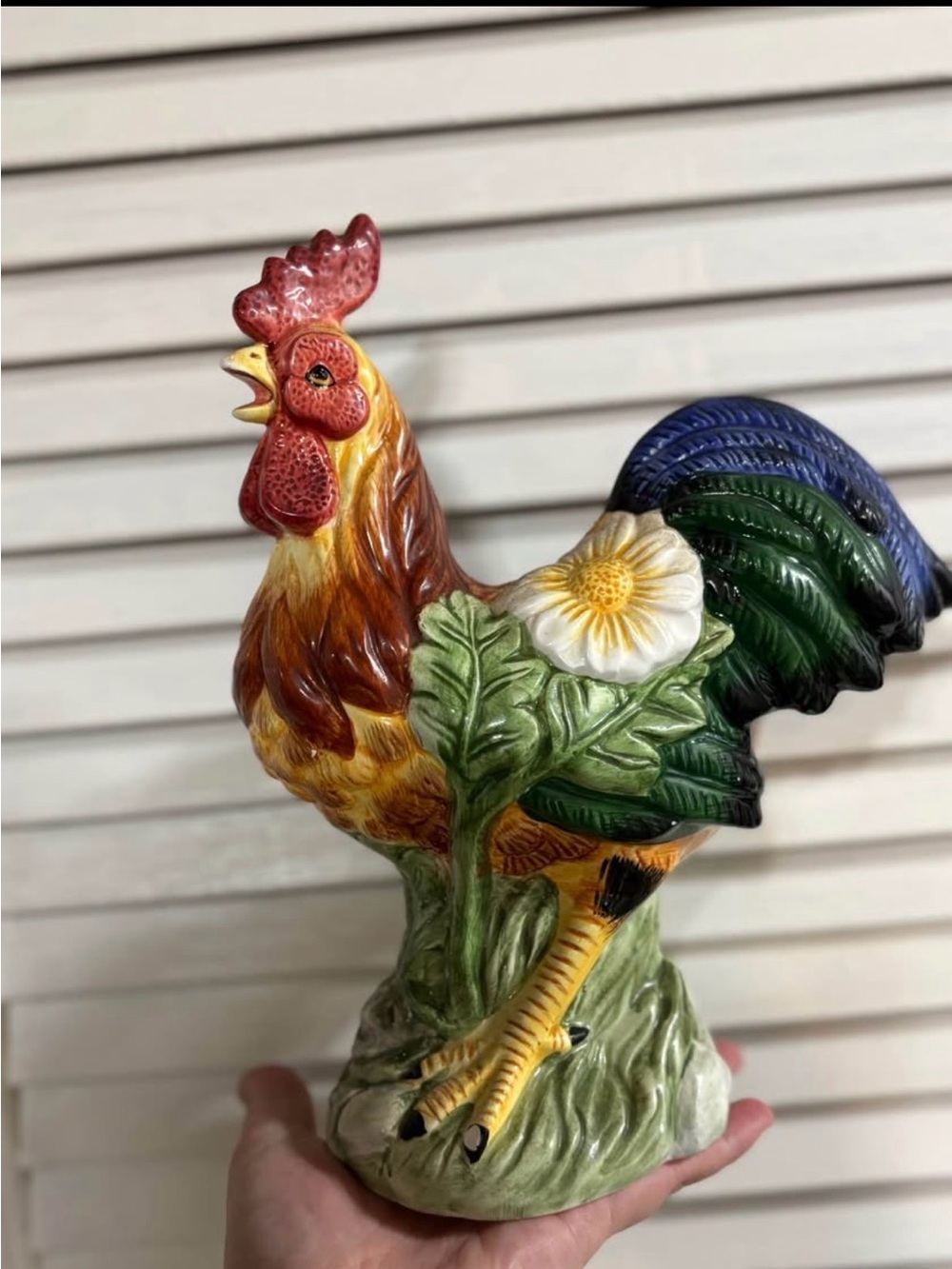 Ceramic Rooster Statue